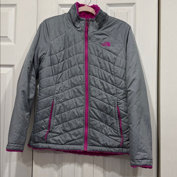 The North Face Women's reversible Jacket in Gray and Pink size M - Picture 5 of 11